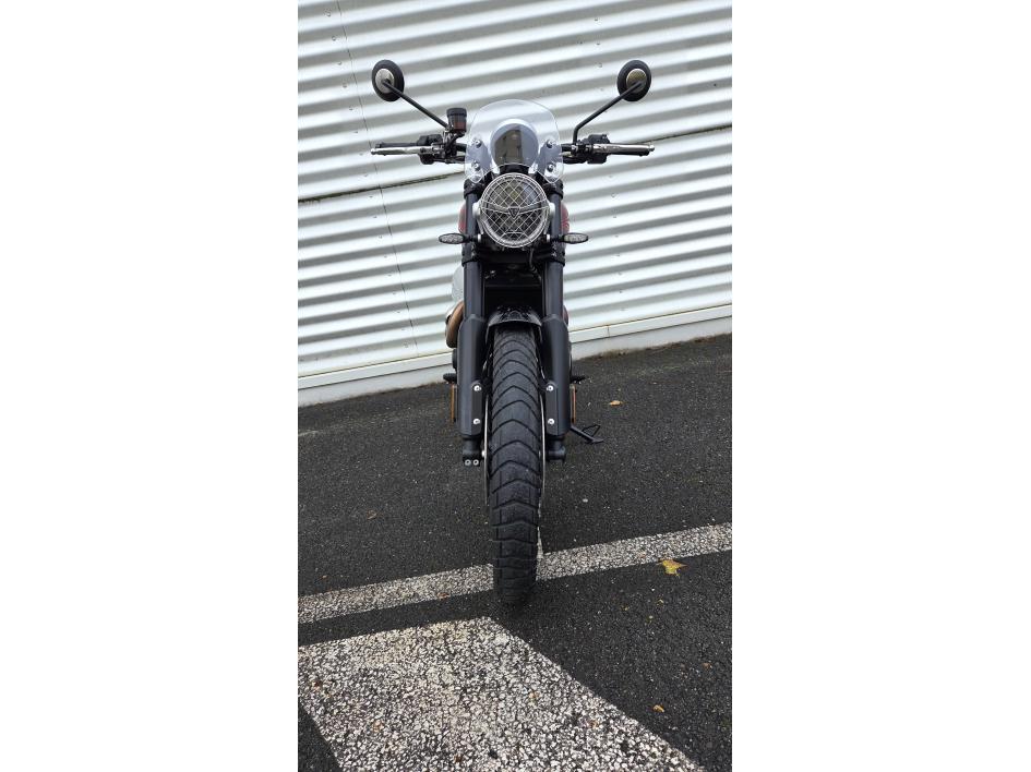 TRIUMPH SCRAMBLER 1200