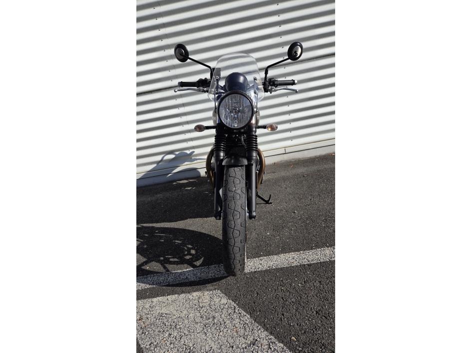 TRIUMPH STREET TWIN  900