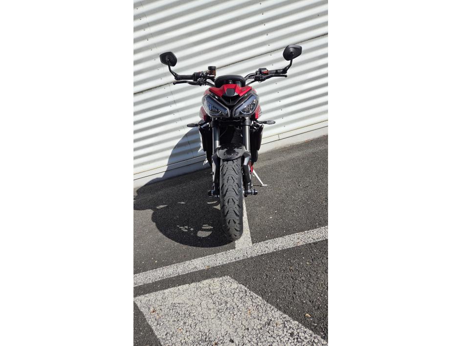 TRIUMPH STREET TRIPLE 765 RS